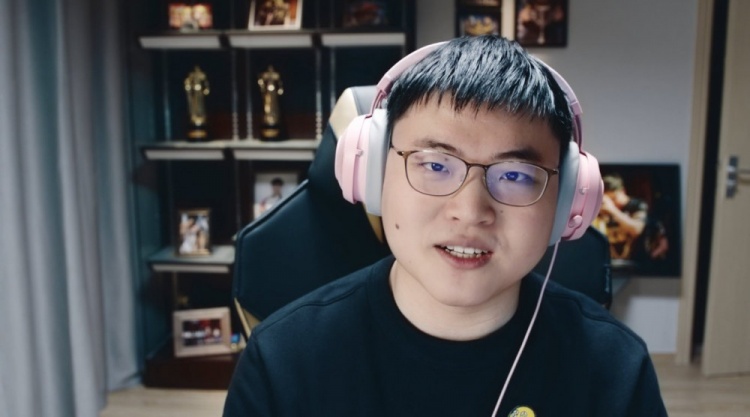 Uzi重返赛场，领先优势明显首场状态出色，热火观众沸腾！全场沸腾不已的简单介绍-开云登录入口地址